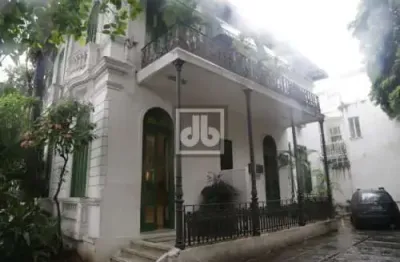 Botafogo - próximo cobal - largo dos leões - excelente casa duplex - servindo para diversas atividades comercias  - 06 quartos - 02 salas - 08 vagas - copa cozinha - jbbot60878