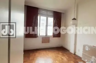 Posto 4  sol matinal 115m2 iptu sala 3 quartos suite dependência completa