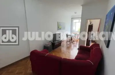 Posto 4 quadra da praia lateral mar reformado  sala 2 quartos  dependência