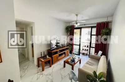 JBAP209722 TIJUCA Garibaldi - Rua Tranquila e Arborizada - 2 Quartos - Suite c- Dependência Completa - Vaga Escriturada - 72m - Total Infraestrutura - RS580.000,00-JBAP209722