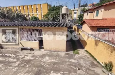 Casa com 3 quartos à venda na rua borda do mato, grajaú, rio de janeiro, 294 m2 por r$ 1.000.000