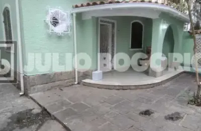 Casa com 4 quartos para alugar na rua ferdinando laboriau, tijuca, rio de janeiro, 180 m2 por r$ 5.000