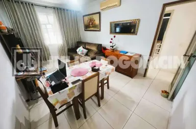 Apartamento com 2 quartos à venda na rua gregório de castro morais, jardim guanabara, rio de janeiro, 75 m2 por r$ 450.000