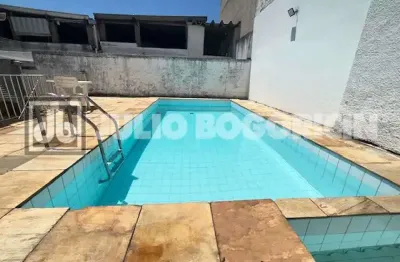 Casa em condomínio fechado com 3 quartos à venda na rua alcides de freitas, jardim guanabara, rio de janeiro, 210 m2 por r$ 1.500.000