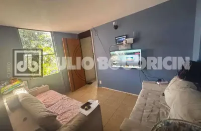 Apartamento com 3 quartos à venda na rua frei inocêncio, praia da bandeira, rio de janeiro, 57 m2 por r$ 200.000