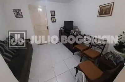 Apartamento com 1 quarto à venda na rua comendador bastos, freguesia (ilha do governador), rio de janeiro, 31 m2 por r$ 165.000