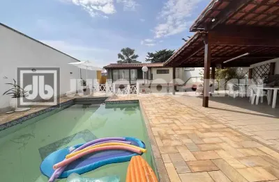 Casa com 4 quartos à venda na rua djalma pontes nogueira, jardim guanabara, rio de janeiro, 259 m2 por r$ 2.100.000
