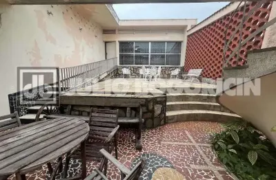 Casa com 3 quartos à venda na rua carmem miranda, jardim guanabara, rio de janeiro, 214 m2 por r$ 1.200.000