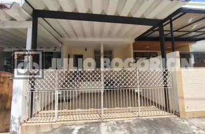 Casa em condomínio fechado com 2 quartos para alugar na estrada do galeão, portuguesa, rio de janeiro, 68 m2 por r$ 2.500