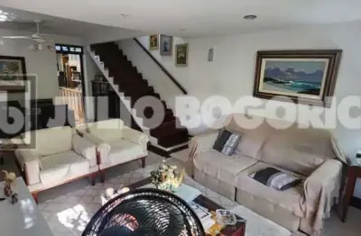Casa com 3 quartos à venda na rua fernando de azevedo, portuguesa, rio de janeiro, 204 m2 por r$ 850.000