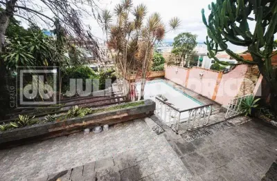 Casa com 4 quartos à venda na rua altinópolis, praia da bandeira, rio de janeiro, 121 m2 por r$ 890.000