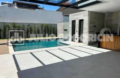 Casa em condomínio fechado com 5 quartos à venda na rua ivaldo de azambuja, barra da tijuca, rio de janeiro, 400 m2 por r$ 5.200.000