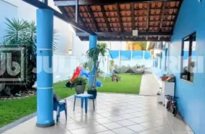 Barra da tijuca rio mar casa linear 4 quartos 1 suite piscina oportunidade