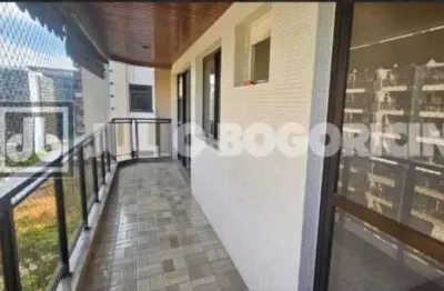 Barra da tijuca condominio residencial barra marina sala 2 ambientes 2 quartos sendo 1 suite banheiros com armarios cozinha com armarios 1 vaga