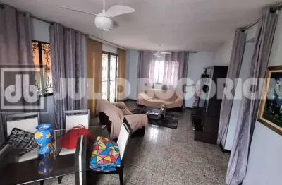 Casa para venda em taquara jacarepaguá, 3 quartos com quintal 540m²