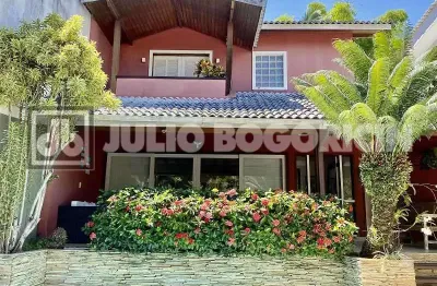 Casa em condomínio fechado com 3 quartos à venda na rua carlos soares pereira, jacarepaguá, rio de janeiro, 269 m2 por r$ 1.210.000
