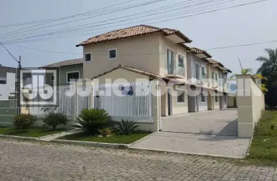 Casa em condomínio fechado com 3 quartos à venda na rua romã, centro, guapimirim, 112 m2 por r$ 419.000