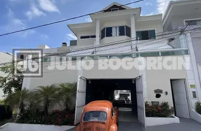 Casa em condomínio fechado com 5 quartos à venda na estrada campo da areia, pechincha, rio de janeiro, 318 m2 por r$ 1.650.000