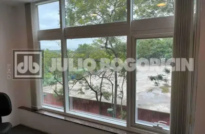Sala comercial com 1 sala à venda na rua victor civita, jacarepaguá, rio de janeiro, 40 m2 por r$ 170.000