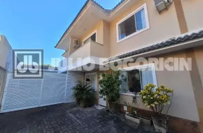 Casa em condomínio fechado com 3 quartos à venda na rua francisco saturnino braga, anil, rio de janeiro, 87 m2 por r$ 795.000