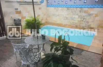 Casa em condomínio fechado com 3 quartos à venda na rua alberto borges, anil, rio de janeiro, 132 m2 por r$ 650.000