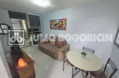 Apartamento com 2 quartos à venda na estrada de camorim, jacarepaguá, rio de janeiro, 45 m2 por r$ 300.000