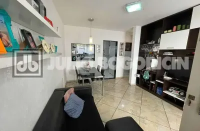Casa com 2 quartos à venda na rua quintanilha, freguesia (jacarepaguá), rio de janeiro, 72 m2 por r$ 234.000