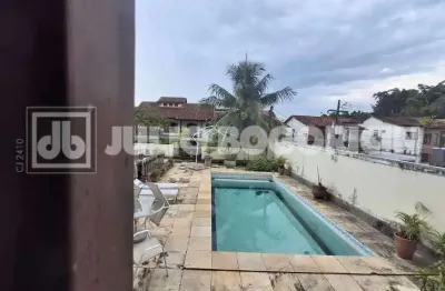 Casa em condomínio fechado com 4 quartos à venda na Rua Coutinho Cavalcante, Anil, Rio de Janeiro