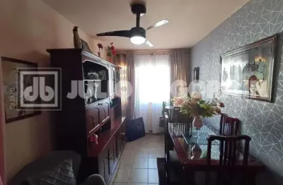 Apartamento : padrão / residencial / taquara-jacarepagua-apartamento -sala 2 ambientes-2quartos-banheiro social--cozinha- aria serviço -2 vagas