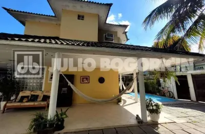 Casa em condomínio fechado com 3 quartos à venda na rua joão marques cadengo, vargem pequena, rio de janeiro, 167 m2 por r$ 810.000