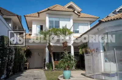 Casa em condomínio fechado com 4 quartos à venda na rua adolfo de castro filho, recreio dos bandeirantes, rio de janeiro, 354 m2 por r$ 3.100.000