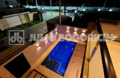 Casa em condomínio fechado com 4 quartos à venda na rua escritor josué montello, vargem pequena, rio de janeiro, 300 m2 por r$ 1.900.000