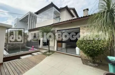 Casa em condomínio fechado com 4 quartos à venda na estrada vereador alceu de carvalho, vargem grande, rio de janeiro, 233 m2 por r$ 2.700.000