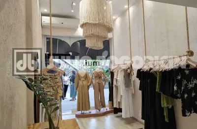 Ponto comercial à venda na avenida alfredo baltazar da silveira, recreio dos bandeirantes, rio de janeiro, 21 m2 por r$ 198.000