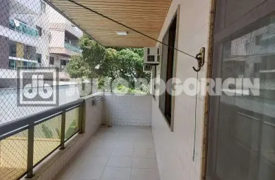 Apartamento  / recreio dos bandeirantes/ 3quartos/ suíte / 92m²/ 3vagas./praia