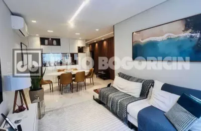 Apartamento à venda na lagoa, 3 quartos, 2 vagas,  reformadíssimo, total infraestrutura