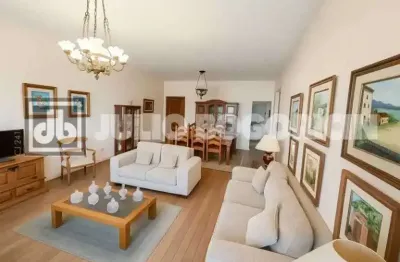 Apartamento amplo à venda na Tijuca | 4 quartos, suíte e 2 vagas na escritura