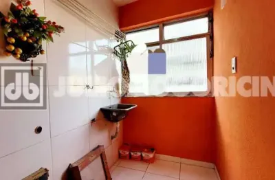 Apartamento com 2 quartos à venda na rua moacir de almeida, tomás coelho, rio de janeiro, 49 m2 por r$ 180.000
