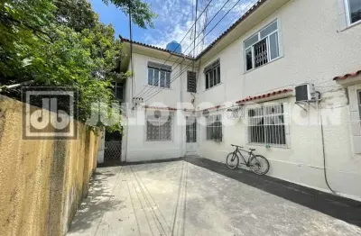 Apartamento com 2 quartos à venda na rua doutor bulhões, engenho de dentro, rio de janeiro, 65 m2 por r$ 240.000