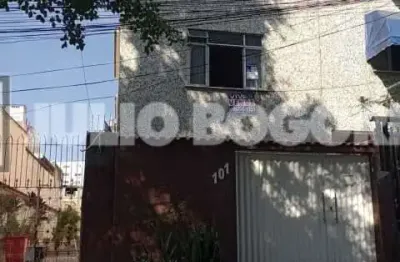 Todos os santos - rua santos titara - casa sob pilotos- 2 quartos - vaga