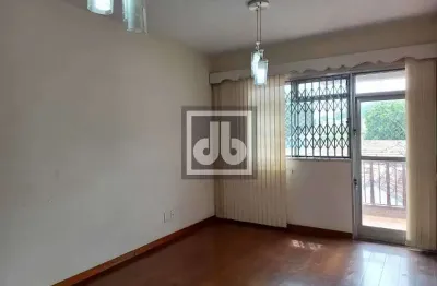 Apartamento a venda -engenho novo- 02 dormitórios- varanda - vista livre - sol da manhã - silencioso - 80 m²