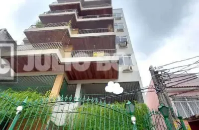 Ótima  oportunidade apto com 2 quartos, 1 suíte, vaga, elevador