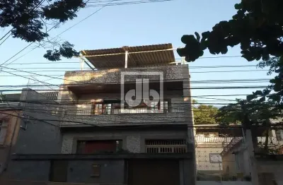 Méier -  casa frente de rua - 3 quartos -4 vagas - piscina - terração