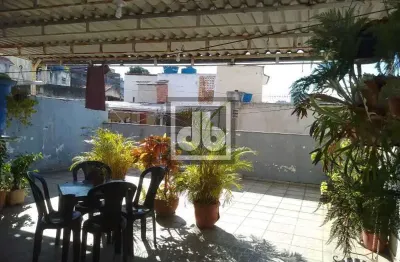 Casa triplex - todos os santos - 4 quartos sendo 1 suíte - dependência completa - terraço - 1 vaga de garagem - agende sua visita!