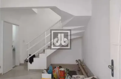 Casa com 2 quartos à venda na Rua Estevão Silva, Cachambi, Rio de Janeiro