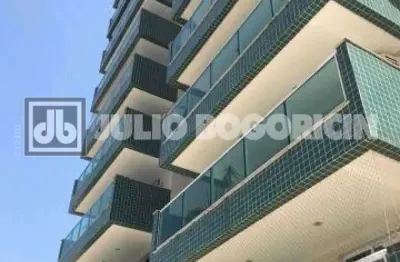 Apartamento Duplex - 4 quartos (1suite) - Condomínio com total infraestrutura - 2 vagas