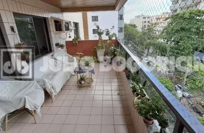 Apartamento :  / Residencial / Méier/ Rua Barão de São Borja/Varanda /3 quartos / 1 Suíte/ dependência completa/ 2 Vagas