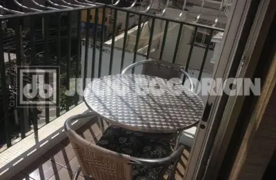 Apartamento com 2 quartos à venda na rua joaquim távora, icaraí, niterói, 70 m2 por r$ 472.500