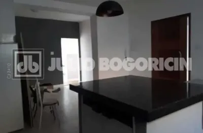 Casa com 3 quartos à venda na rua doutor mário viana, santa rosa, niterói, 900 m2 por r$ 990.000