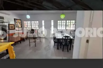 Casa em condomínio fechado com 3 quartos à venda na estrada caetano monteiro, badu, niterói, 148 m2 por r$ 750.000